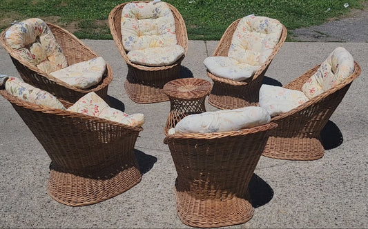 VTG 1970s Pier 1 Imports Woven Wicker Barrel Chairs w/ Matching Accent Table